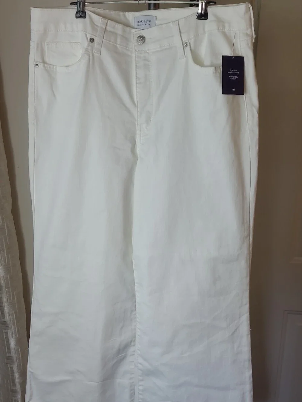 crown & ivy White Women's Pants